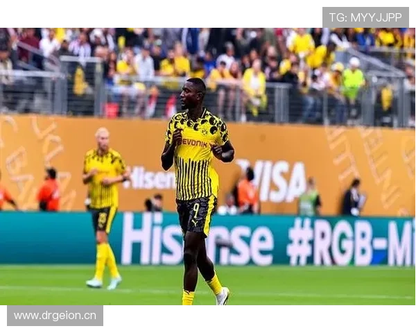 多特蒙德进攻为何关键时刻哑火,状态波动对赛季竞争格局产生影响