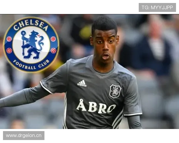 伊萨克如何以技术型9号重新定义现代中锋角色 伊萨克如何以技术型9号重新定义现代中锋角色