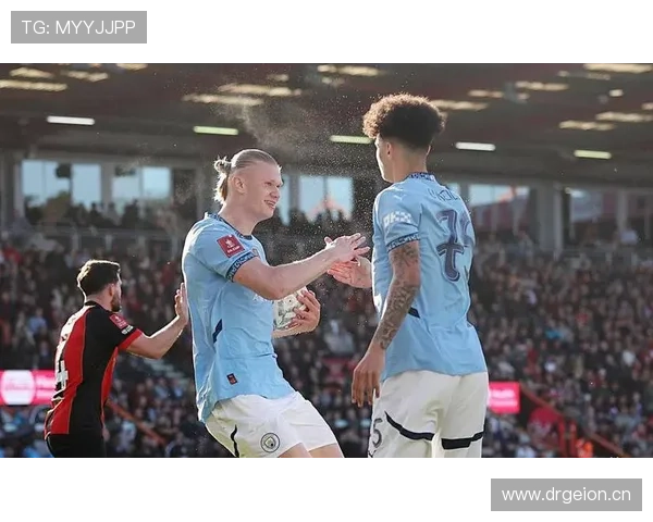 哈兰德 vs 伊布：力量与技巧的锋线对决