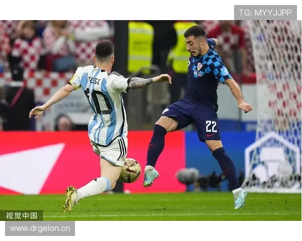 阿尔瓦雷斯高位压迫中的防守价值解析