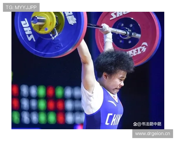 侯志慧真是说让人想不到，训练场上铁人，下了场却能这么宠孩子？