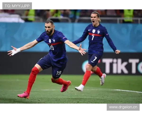 本泽马法国队缺席原因解析：战术角色与体系适配性如何体现